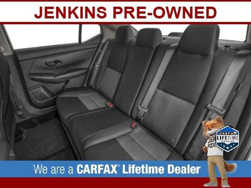 Used 2025 Nissan Sentra SV w/ Trunk Package image 16