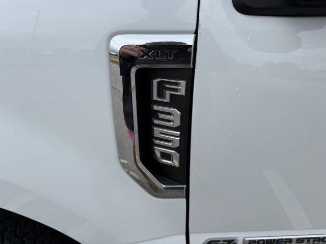 Used 2019 Ford F350 XLT w/ XLT Premium Package AWD/4WD image 16