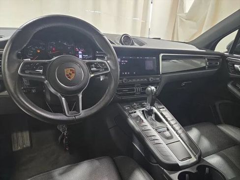 Used 2021 Porsche Macan AWD/4WD image 17