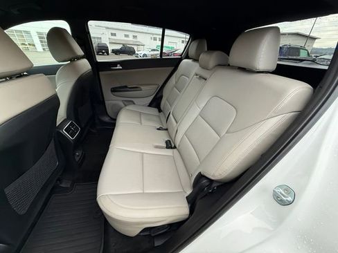 Used 2021 Kia Sportage S image 14