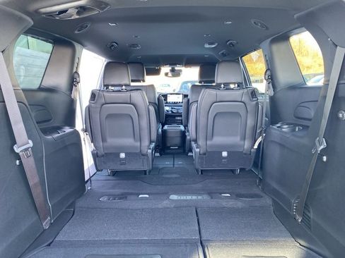 New 2026 Chrysler Pacifica Select image 21