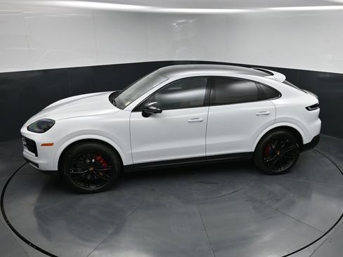 New 2026 Porsche Cayenne S AWD/4WD image 15