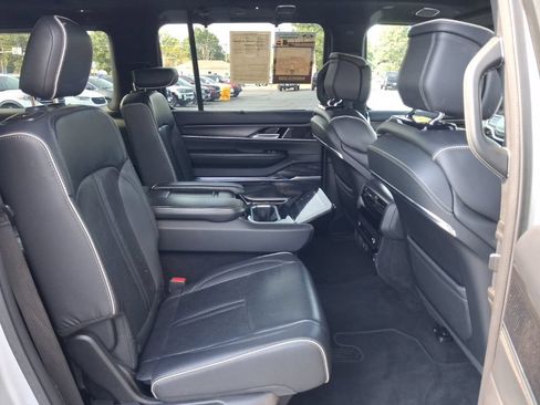 Used 2024 Jeep Grand Wagoneer L Series II w/ Quick Order Packagew 28T AWD/4WD image 18