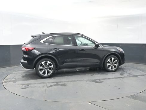 Used 2025 Ford Escape Platinum AWD/4WD image 6