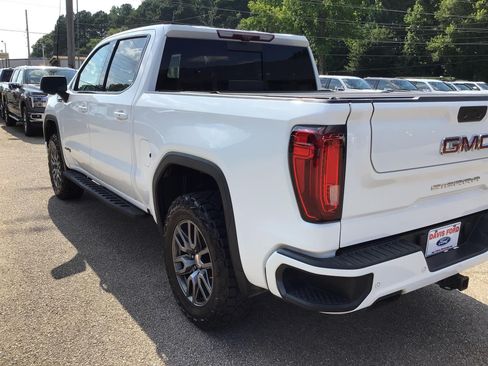 Used 2021 GMC Sierra 1500 AT4 w/ AT4 Premium Package AWD/4WD image 14