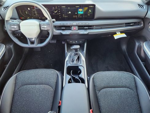 New 2025 Kia K4 GT-Line image 49