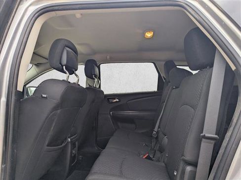 Used 2017 Dodge Journey SE image 13