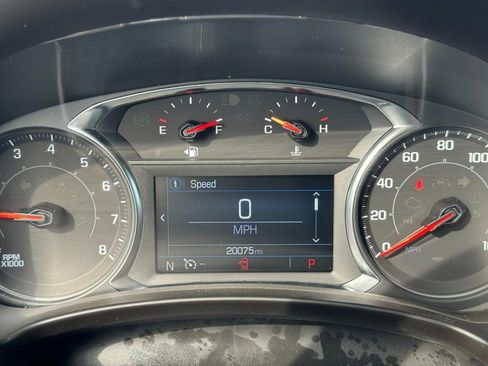 Used 2024 GMC Terrain SLE w/ Driver Convenience Package image 23