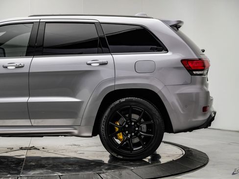 Used 2018 Jeep Grand Cherokee Trackhawk image 9
