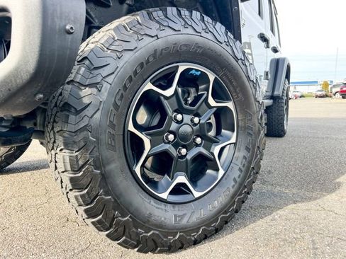 Used 2021 Jeep Wrangler Unlimited Rubicon 4xe w/ Steel Bumper Group image 2