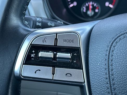 Certified 2022 Kia Telluride S image 11