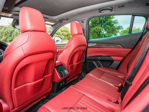 Used 2023 Maserati Grecale Modena image 28