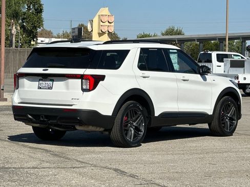 Certified 2025 Ford Explorer ST-Line w/ ST-Line Street Pack AWD/4WD image 3
