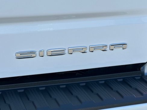 New 2026 GMC Sierra 1500 Denali w/ Denali Reserve Package AWD/4WD image 22