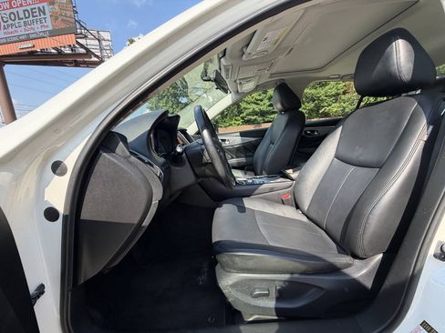 Used 2015 INFINITI Q50 AWD w/ Moonroof Package image 5