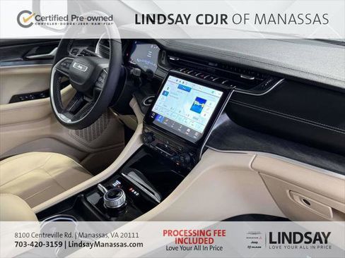 Certified 2024 Jeep Grand Cherokee Limited AWD/4WD image 12