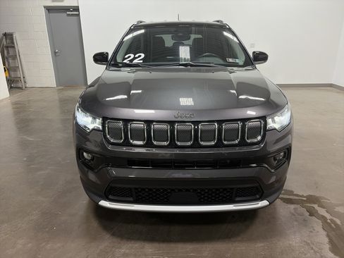 Used 2022 Jeep Compass Limited image 8