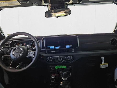 New 2025 Jeep Gladiator Mojave w/ Convenience Group image 14