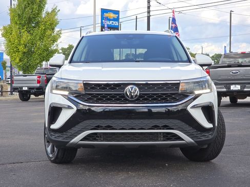 Used 2024 Volkswagen Taos SE AWD/4WD image 20