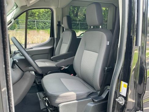 Used 2025 Ford Transit 350 XLT RWD image 9