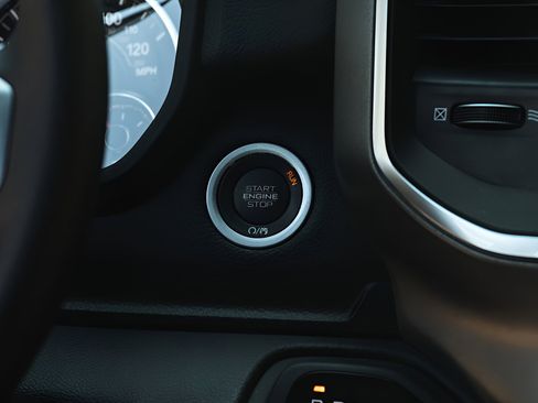 Used 2025 RAM 1500 Big Horn image 38