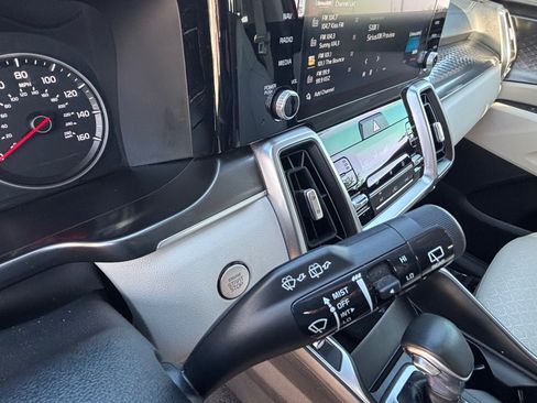 Certified 2023 Kia Sorento S w/ Panoramic Sunroof Package FWD image 25