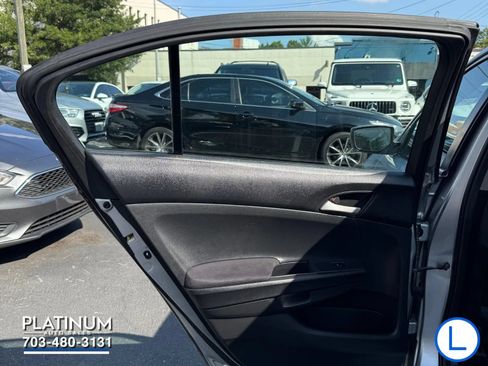Used 2011 Honda Accord SE image 16