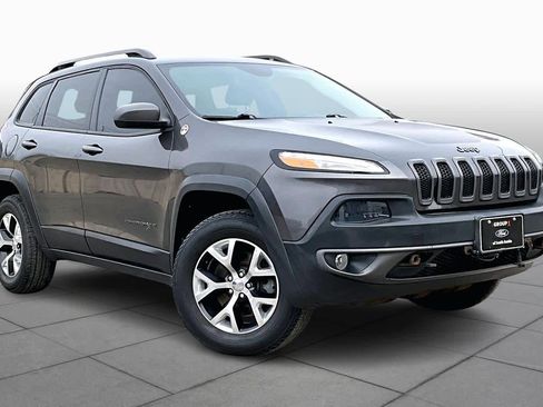 Used 2014 Jeep Cherokee Trailhawk w/ Leather Interior Group image 4