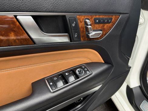 Used 2016 Mercedes-Benz E 550 Coupe w/ Premium 2 Package image 17