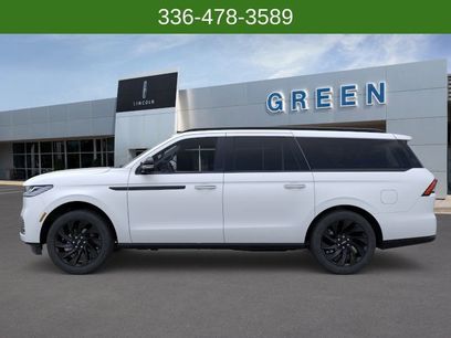New 2026 Lincoln Navigator L Reserve w/ Jet Appearance Package