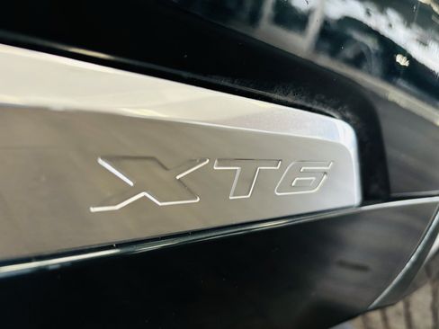 Used 2024 Cadillac XT6 Premium Luxury w/ Technology Package FWD image 6