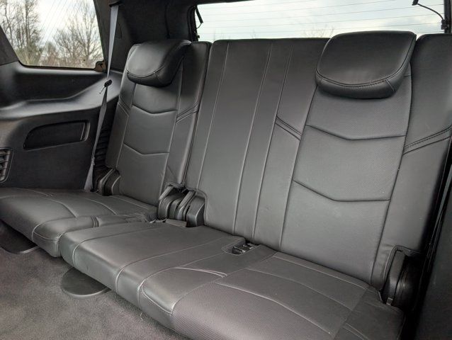 Used 2020 Cadillac Escalade Platinum AWD/4WD image 31