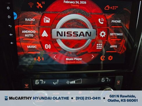 Used 2015 Nissan Rogue SV w/ SV Premium Package image 11