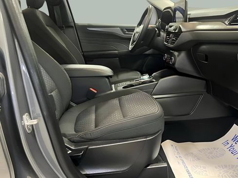 Used 2025 Ford Escape Active w/ Cold Weather Package FWD image 38