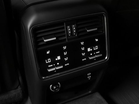 Certified 2021 Porsche Cayenne GTS AWD/4WD image 47