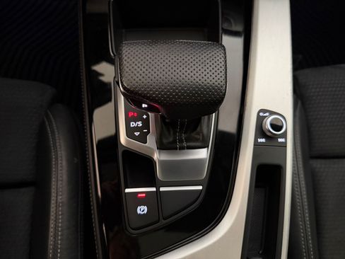 Used 2022 Audi A5 2.0T Premium Plus w/ Premium Plus image 17