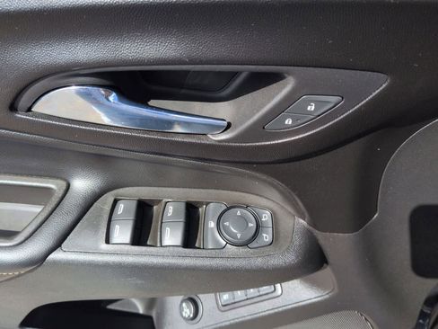 Used 2020 Chevrolet Equinox Premier image 12