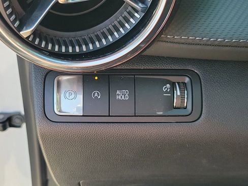 Used 2026 Chevrolet Equinox LT FWD image 30