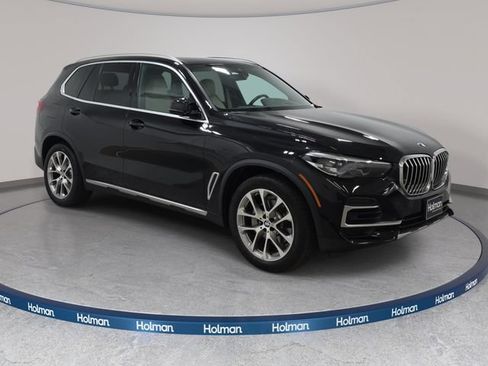 Used 2022 BMW X5 xDrive40i w/ Premium Package AWD/4WD image 4