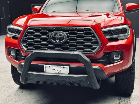 Used 2020 Toyota Tacoma TRD Off-Road AWD/4WD image 14