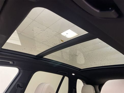 Used 2021 BMW X5 sDrive40i w/ Premium Package image 3