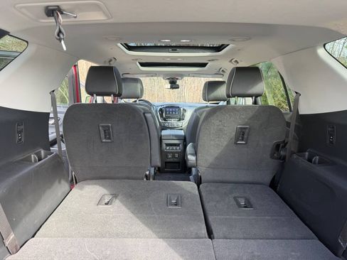 Used 2020 Chevrolet Traverse High Country AWD/4WD image 23