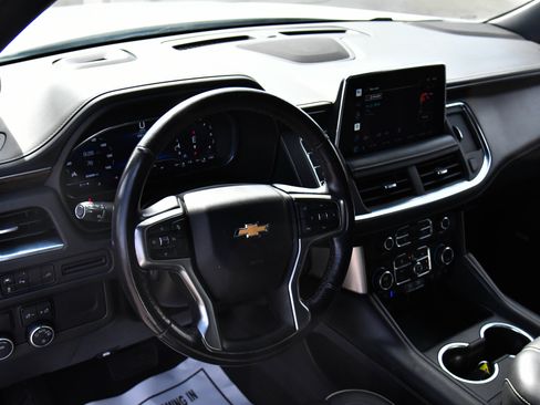 Used 2022 Chevrolet Suburban Premier RWD image 16