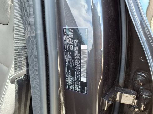 Certified 2025 Volvo XC60 B5 Plus AWD/4WD image 34