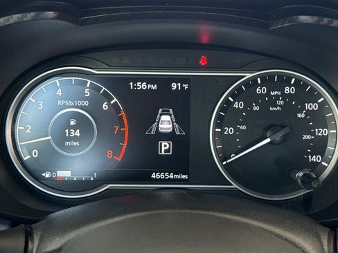 Used 2024 Nissan Versa SV FWD image 21