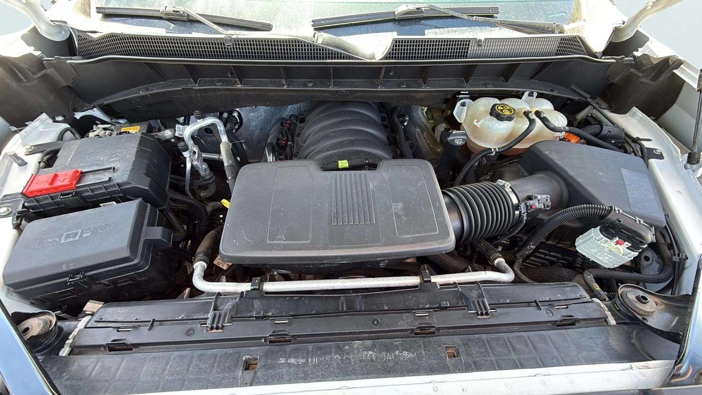 Used 2023 Chevrolet Silverado 1500 High Country w/ High Country Premium Package AWD/4WD image 23