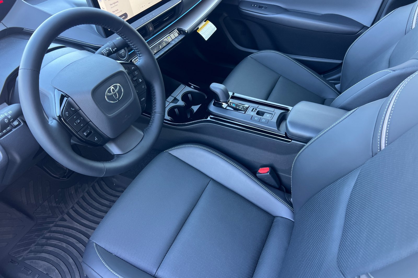 New 2027 Toyota Prius XLE AWD/4WD image 10