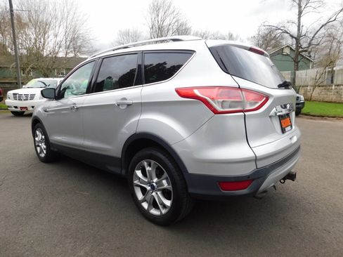 Used 2014 Ford Escape Titanium w/ Equipment Group 401A AWD/4WD image 4