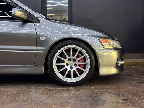 Used 2006 Mitsubishi Lancer Evolution MR image 3