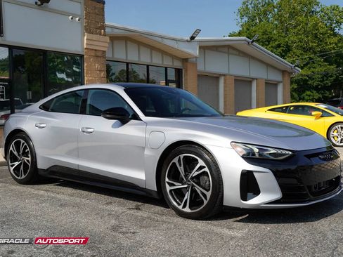 Used 2022 Audi e-tron GT Premium Plus AWD/4WD image 9